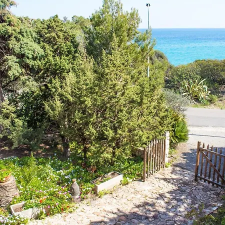 Fronte Mare_chessa Vardeu شقة